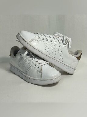 Adidas Advantage women’s sneakers, 7.5